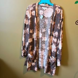 Women’s size 1 new Maurice’s cardigan